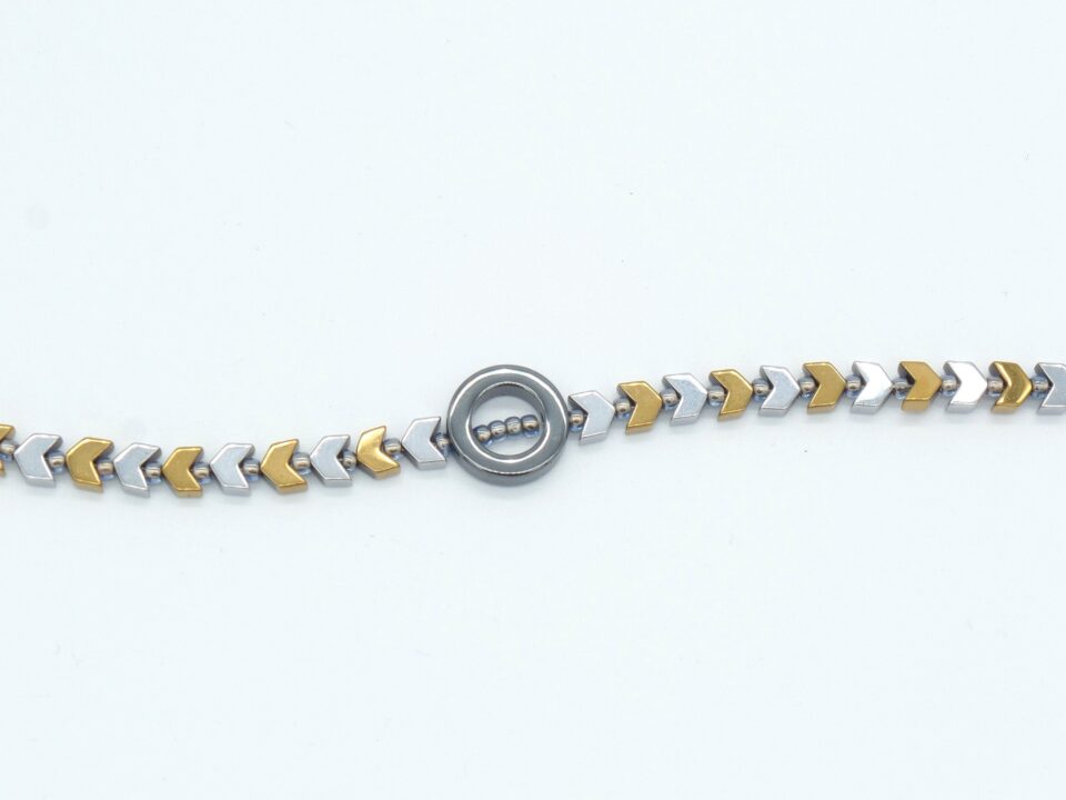 Bracciale con ematite grigia e oro